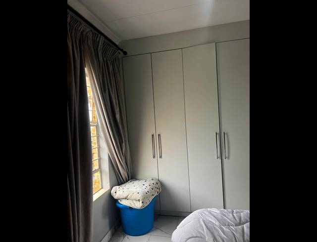 3 BEDROOM TOWNHOUSE FOR SALE IN DAWN PARK